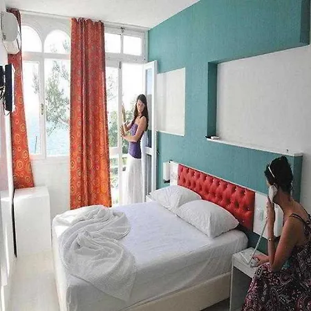 Adalia 3*