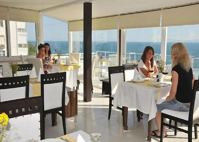 Hotell Adalia 3*