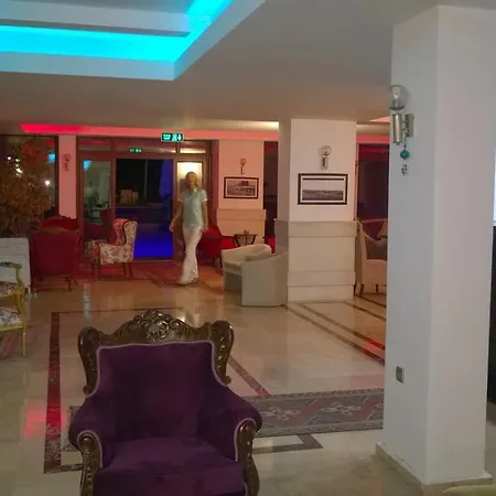 Hotel Adalia 3*