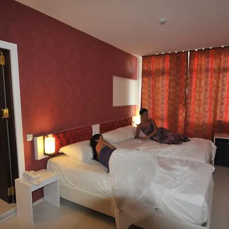 Hotel Adalia 3*